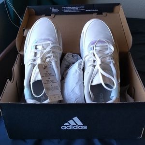 Adidas Retro Run sneakers size 7 cream white iredescent